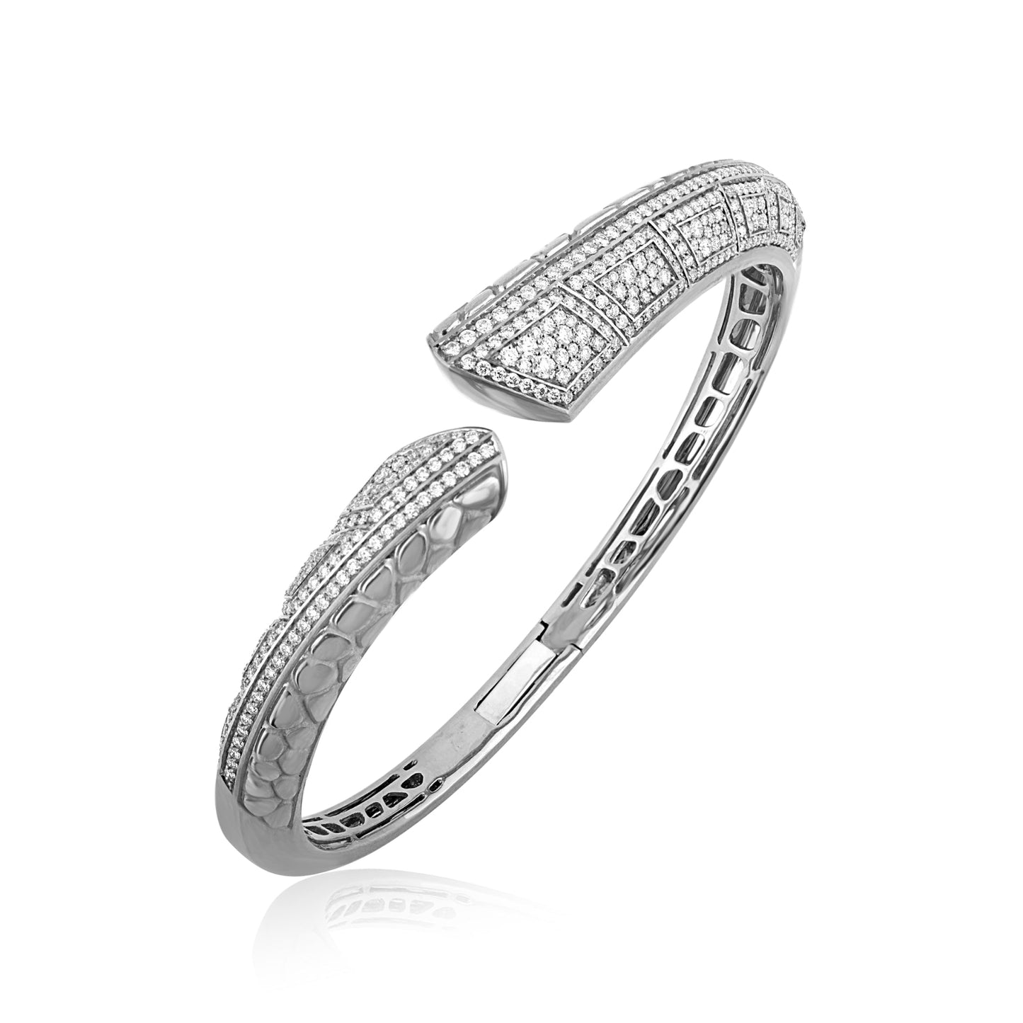 Coccopelli Diamonds Bangle, White Gold