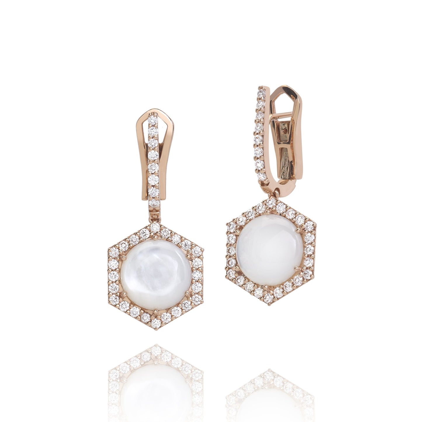 A Matter of Light Minimal Pearl Earrings