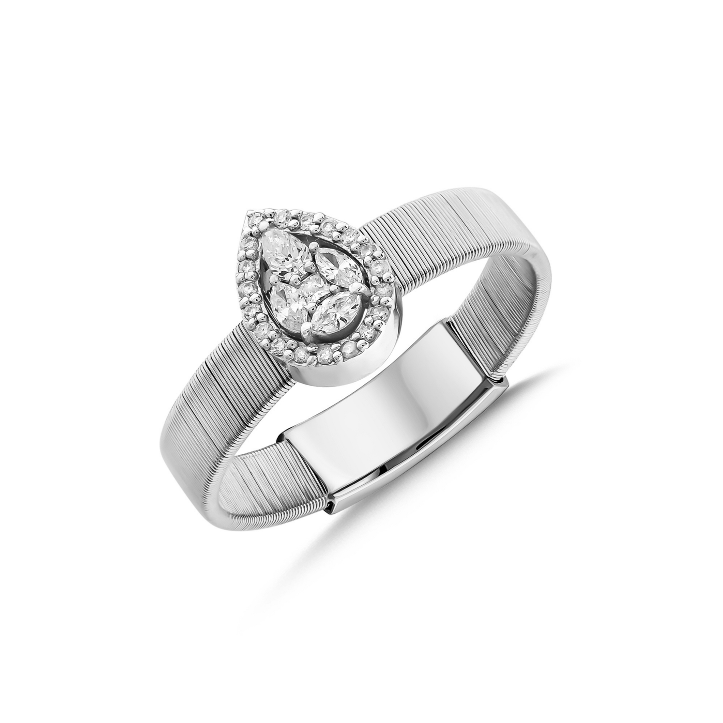 Silk Chic Diamond Ring