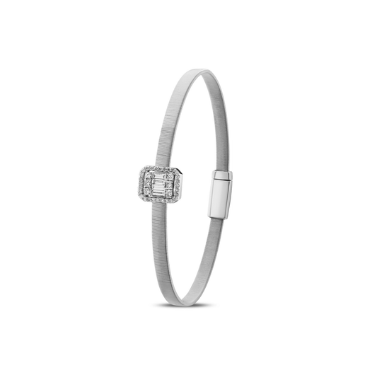 Silk 18K White Gold Bangle with Diamonds