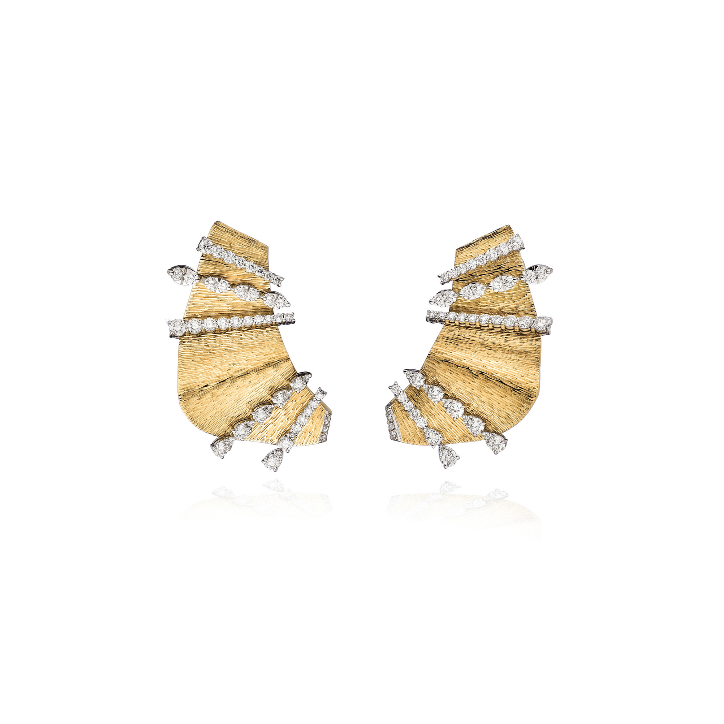 18 KT Gold Wave Earrings